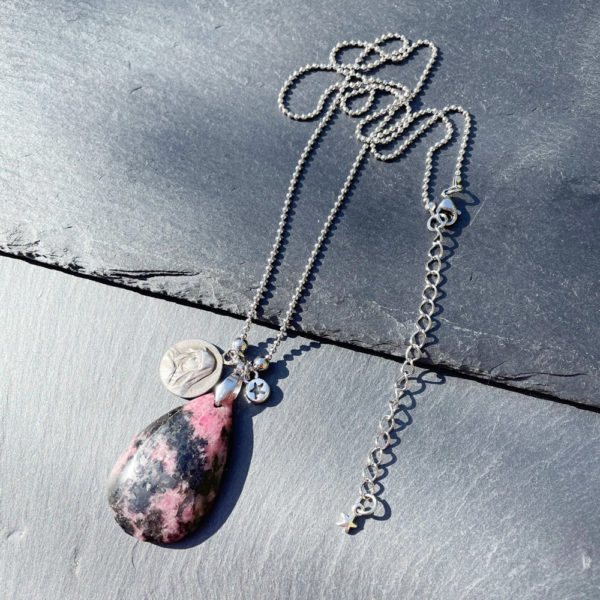 collier-rhodonite-belle-lune