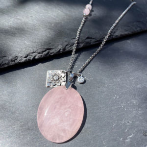 collier femme quartz rose belle de lune