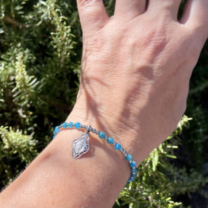 bracelet-femme-apatite-belle-de-lune