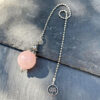 pendule-divinatoire-quartz-rose-belle-de-lune-3803 pendule-divinatoire-quartz-rose-belle-de-lune