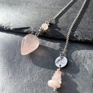 pendule divinatoire quartz rose belle de lune