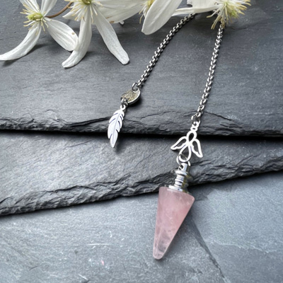 pendule divinatoire quartz rose belle de lune
