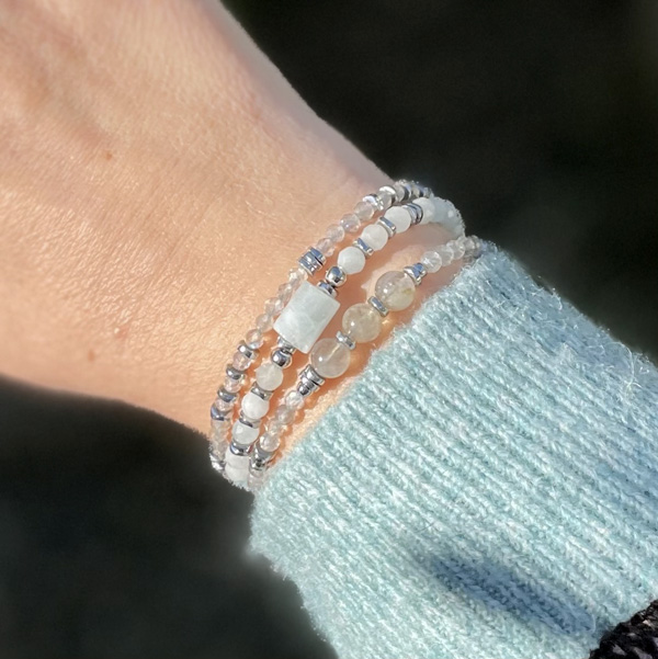 bracelet femme pierre naturelle belle de lune