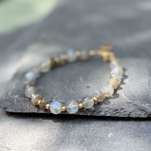 bracelet labradorite protection
