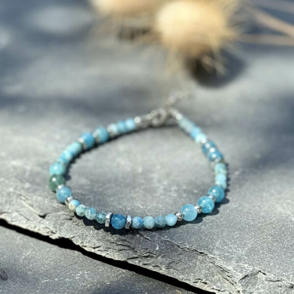 bracelet en pierre apatite pour femme