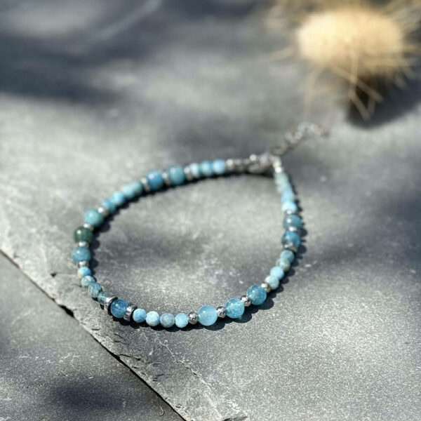 bracelet en pierre apatite pour femme