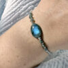 bracelet-labradorite-reflets-magiques_0788 Bracelet en pierres naturelles de labradorite, bijou énergétique pour femme.