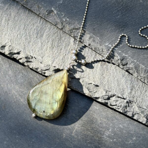 collier labradorite femme belle de lune