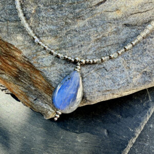 collier en labradorite pour les femmes Belle de lune