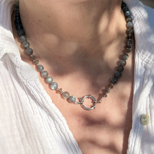 collier-labradorit-femme-belle-lune-3279 collier en labradorite pour les femmes Belle de lune
