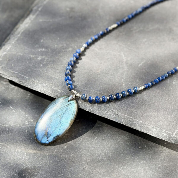 collier-labradorite-femme-belle-de-lune_3599 collier labradorite pour femme belle de lune