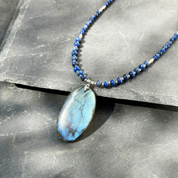 collier-labradorite-femme-belle-de-lune_3600 collier labradorite pour femme belle de lune