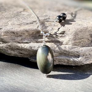 collier-femme-obsidienne-oeil-celeste-belle-de-lune_4728 collier pour femme avec obsidienne oeil celeste