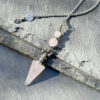 pendule-voyance-quartz-rose_4625 pendule divinatoire en quartz rose Belle de lune